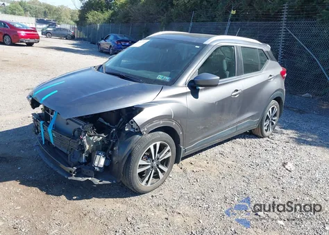 2018 Nissan Kicks Sv z USA, uszkodzony, nr VIN 3N1CP5CU5JL545218